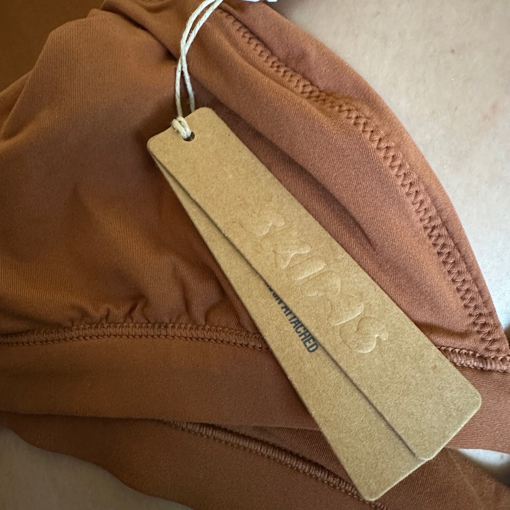 SKIMS New Fits Everybody Triangle Bralette Bronze - Picture 3 of 4